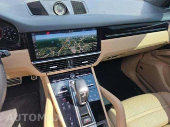 2019 Porsche Cayenne S – miniatura 10