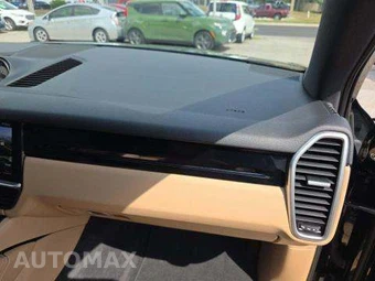 2019 Porsche Cayenne S – miniatura 19