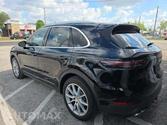 2019 Porsche Cayenne S – miniatura 2