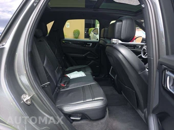 2019 Porsche Cayenne S – miniatura 16