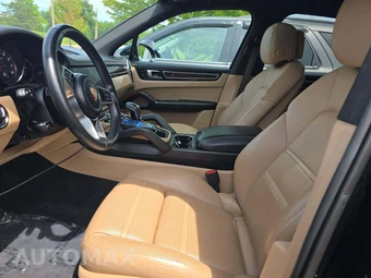 2019 Porsche Cayenne S – miniatura 6