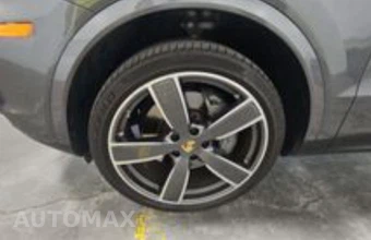 2019 Porsche Cayenne S - miniatura 18