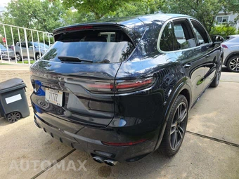 2019 Porsche Cayenne Turbo – miniatura 3