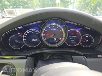 2019 Porsche Cayenne Turbo – miniatura 9