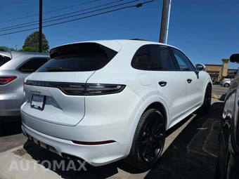 2019 Porsche Cayenne Turbo – miniatura 3