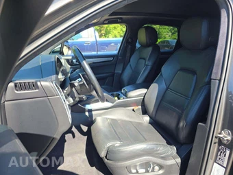 2019 Porsche Cayenne Turbo – miniatura 3