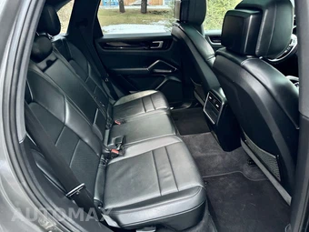 2019 Porsche Cayenne - miniatura 12