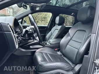 2019 Porsche Cayenne - miniatura 8