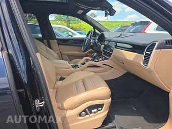 2019 Porsche Cayenne – miniatura 8