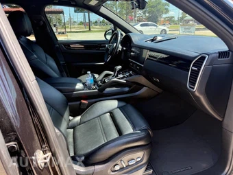 2019 Porsche Cayenne - miniatura 12