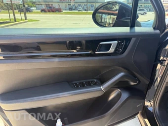 2019 Porsche Cayenne - miniatura 18
