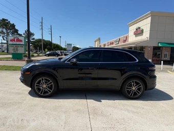2019 Porsche Cayenne - miniatura 6