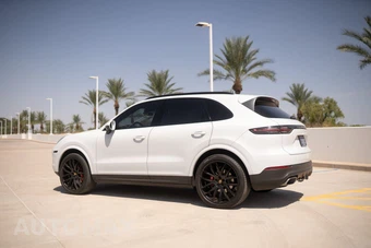 2019 Porsche Cayenne - miniatura 6