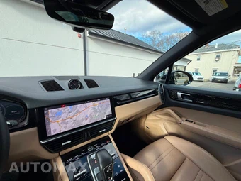 2019 Porsche Cayenne - miniatura 18
