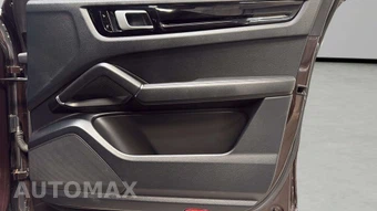 2019 Porsche Cayenne - miniatura 10