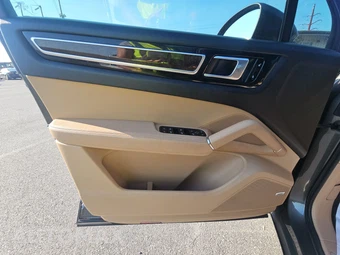 2019 Porsche Cayenne – miniatura 9
