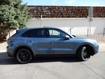 2019 Porsche Cayenne - miniatura 4