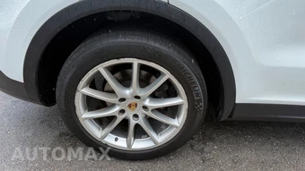 2019 Porsche Cayenne – miniatura 10