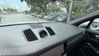 2019 Porsche Cayenne – miniatura 23