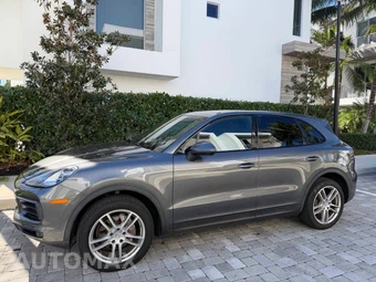 2019 Porsche Cayenne - miniatura 2