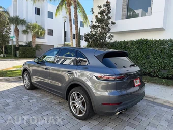 2019 Porsche Cayenne - miniatura 4