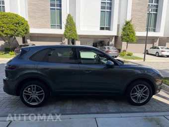 2019 Porsche Cayenne - miniatura 9