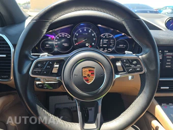 2019 Porsche Cayenne – miniatura 10