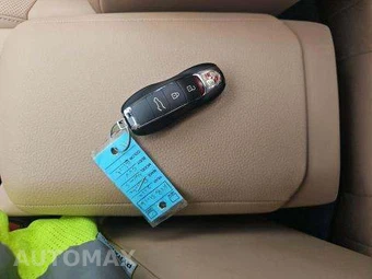 2019 Porsche Macan S – miniatura 8