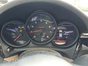 2019 Porsche Macan – miniatura 12