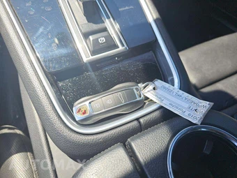 2019 Porsche Panamera 4 E-Hybrid – miniatura 8