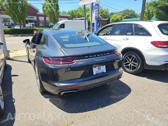 2019 Porsche Panamera 4 – miniatura 2