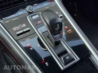 2019 Porsche Panamera GTS - miniatura 30