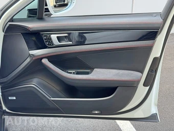 2019 Porsche Panamera GTS - miniatura 43
