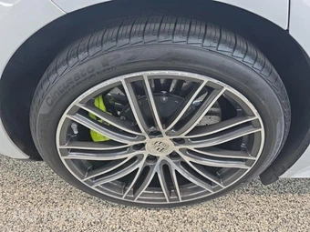 2019 Porsche Panamera Turbo S E-Hybrid – miniatura 10