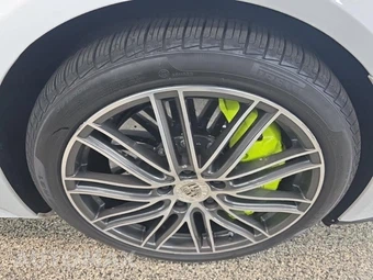 2019 Porsche Panamera Turbo S E-Hybrid – miniatura 9