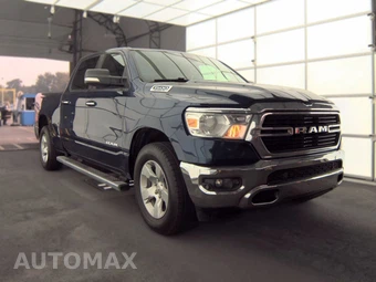 2019 Ram 1500 Big Horn Crew Cab Medium Bed - miniatura 3