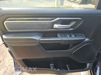2019 Ram 1500 Big Horn Crew Cab Medium Bed - miniatura 9