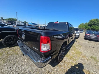 2019 Ram 1500 Big Horn Crew Cab Short Bed - miniatura 4