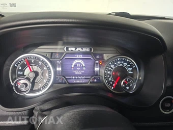 2019 Ram 1500 Big Horn Crew Cab Short Bed - miniatura 12