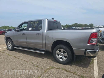 2019 Ram 1500 Big Horn Crew Cab Short Bed - miniatura 2