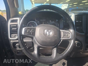 2019 Ram 1500 Big Horn Crew Cab Short Bed - miniatura 10