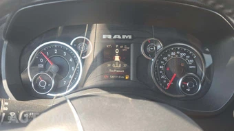 2019 Ram 1500 Big Horn Crew Cab Short Bed - miniatura 32