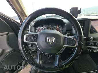 2019 Ram 1500 Big Horn Crew Cab Short Bed - miniatura 10
