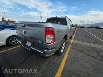 2019 Ram 1500 Big Horn Crew Cab Short Bed - miniatura 4