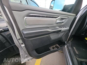 2019 Ram 1500 Big Horn Crew Cab Short Bed - miniatura 9