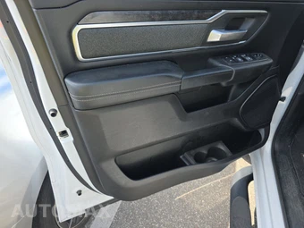 2019 Ram 1500 Big Horn/Lone Star Crew Cab Medium Bed - miniatura 9