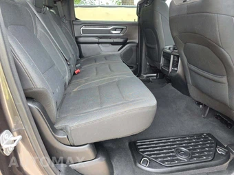 2019 Ram 1500 Big Horn/Lone Star Crew Cab Medium Bed - miniatura 16