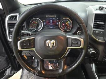 2019 Ram 1500 Big Horn/Lone Star Crew Cab Medium Bed - miniatura 10