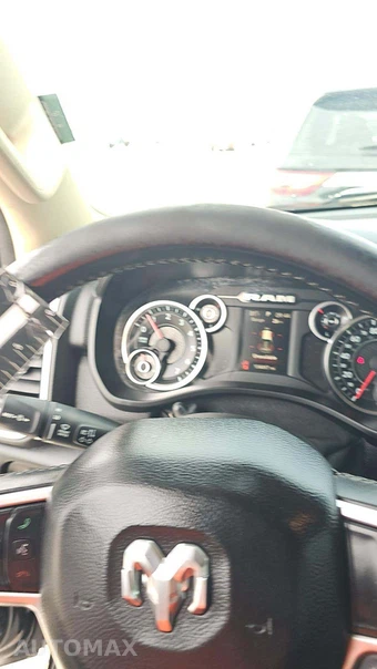 2019 Ram 1500 Big Horn/Lone Star Crew Cab Medium Bed - miniatura 29