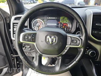 2019 Ram 1500 Big Horn/Lone Star Crew Cab Medium Bed – miniatura 10